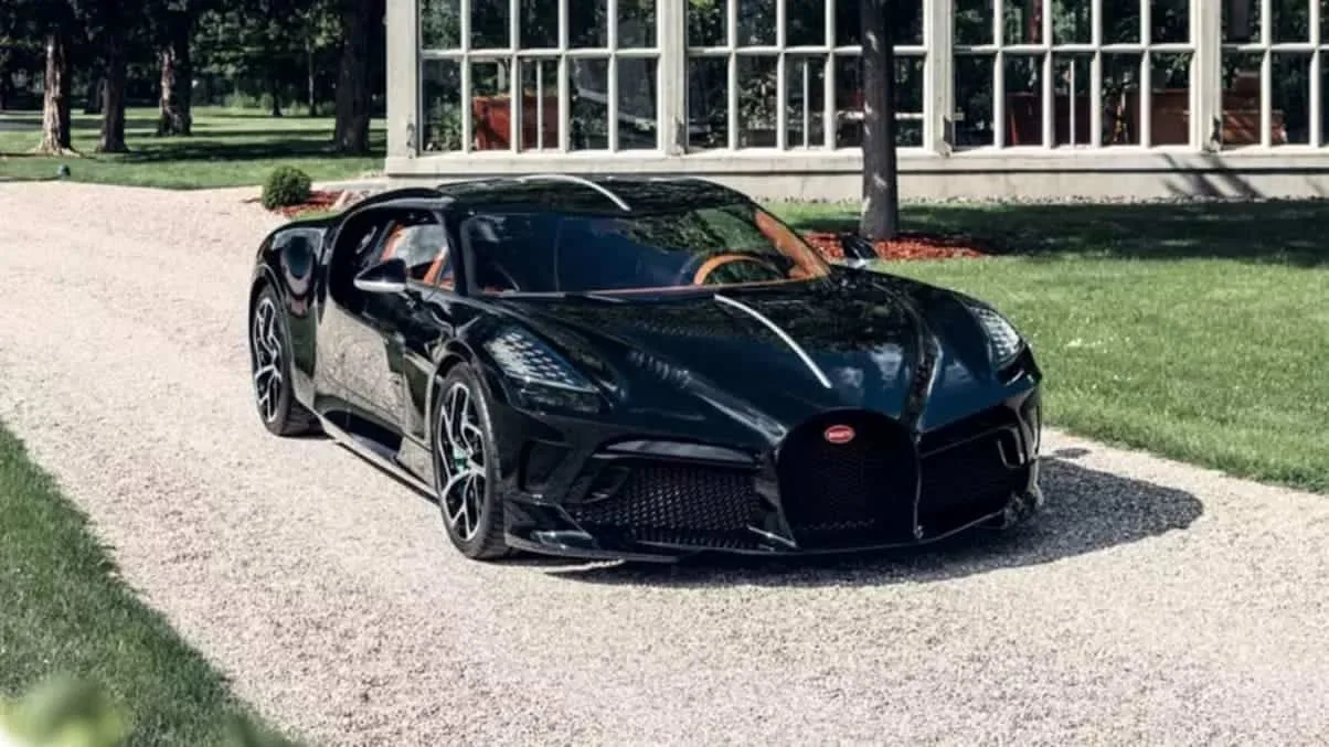 bugatti la voiture noire definitive capa Bugatti La Voiture Noire: O Carro Mais Caro do Mundo e Seu Luxo Incomparável