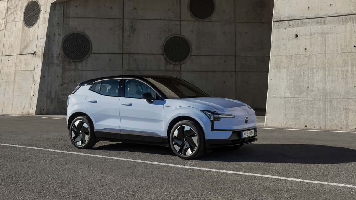 2025 volvo ex30 first capa Volvo EX30: Atraso de 1 Ano nos EUA Devido a Novas Tarifas de Importação