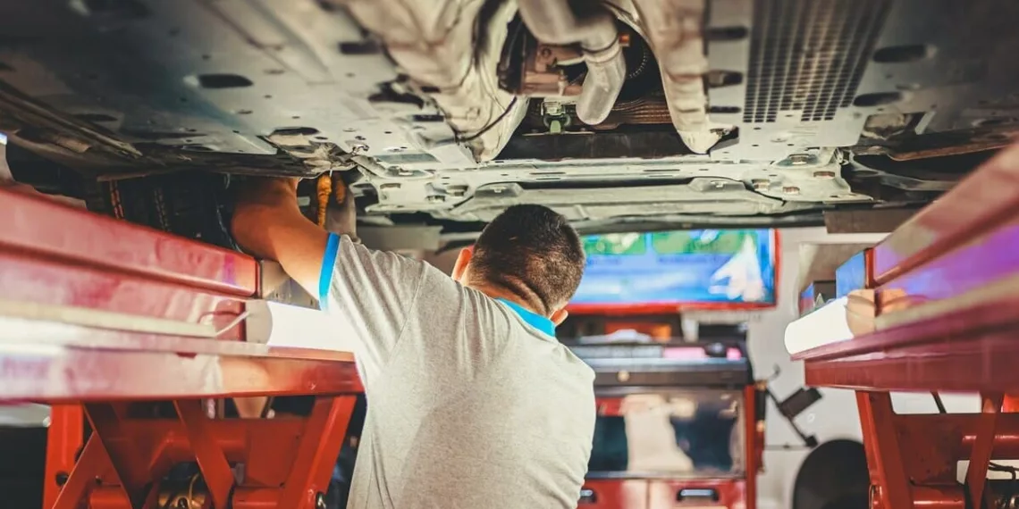 enis yavuz tZtgozUpZZc unsplash Devo Trocar o Óleo do Câmbio Manual? Entenda os Cuidados Necessários