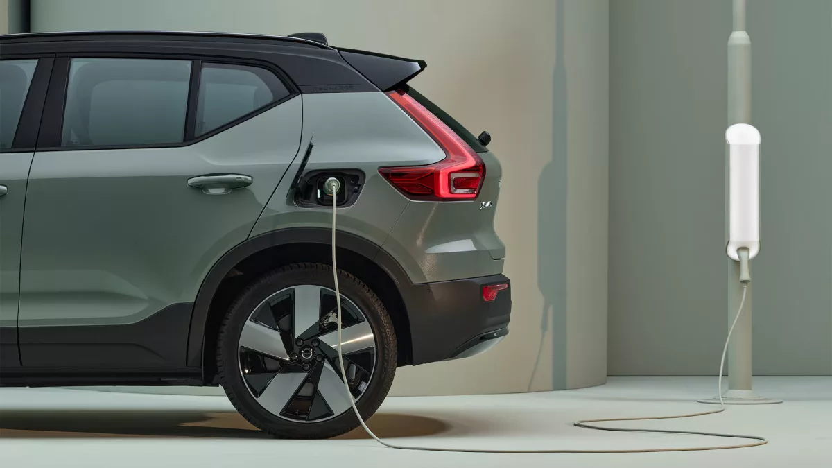 xc40 bev gallery 2 16x9 alt