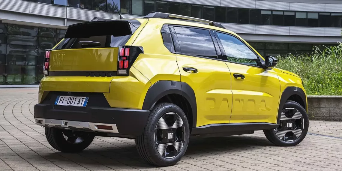 Fiat Grande Panda 1 Fiat prepara 5 novos carros para o Brasil até 2030 com foco em inovação, eletrificação leve e produção nacional