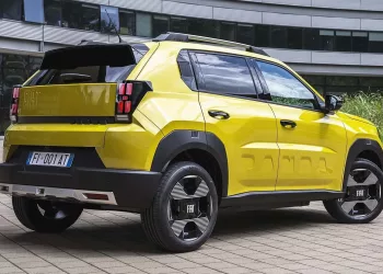 Fiat Grande Panda 1 Fiat prepara 5 novos carros para o Brasil até 2030 com foco em inovação, eletrificação leve e produção nacional