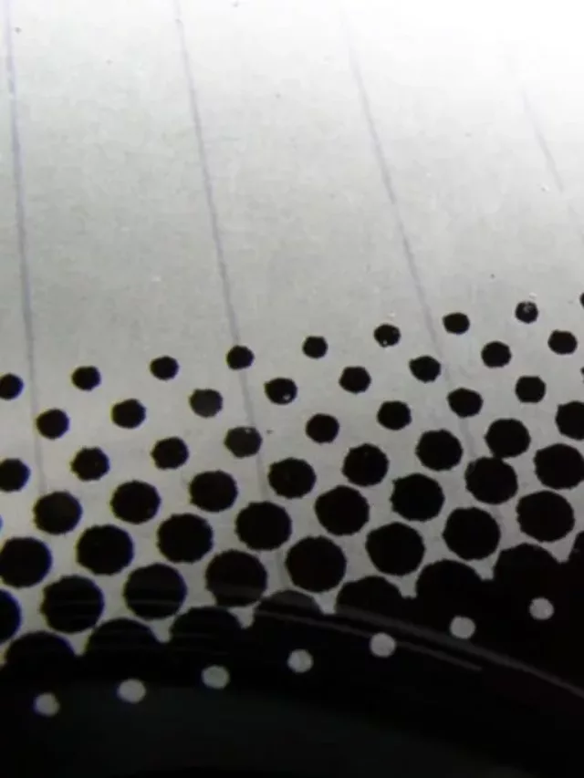 pontinhos no vidro do carro