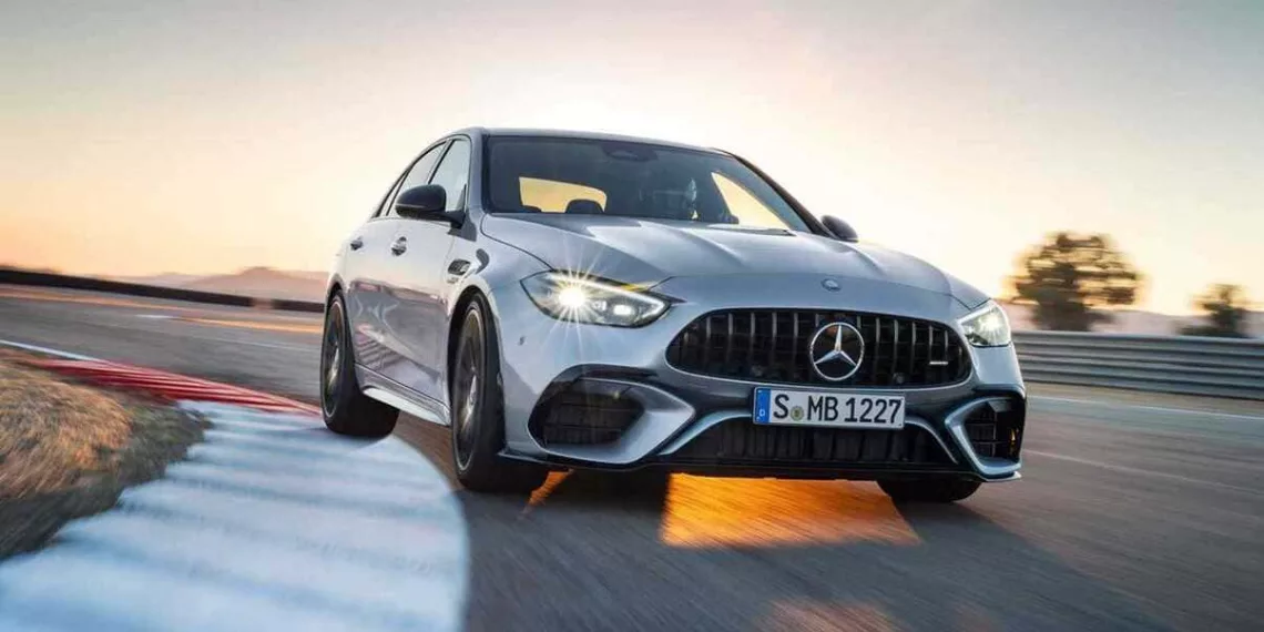 2024 mercedes amg c63 s e performance cp Mercedes-AMG C 63 S E Performance: Sedã de R$ 1 Milhão com Tecnologia de Fórmula 1