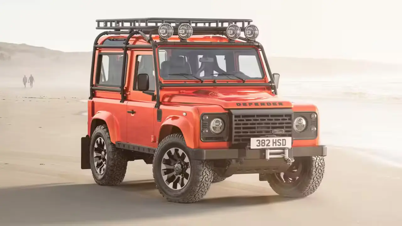 landroverdefenderv8bespoke cp Land Rover Defender Clássico ressurge com Motor V8; O preço? R$ 1,4 Milhão!