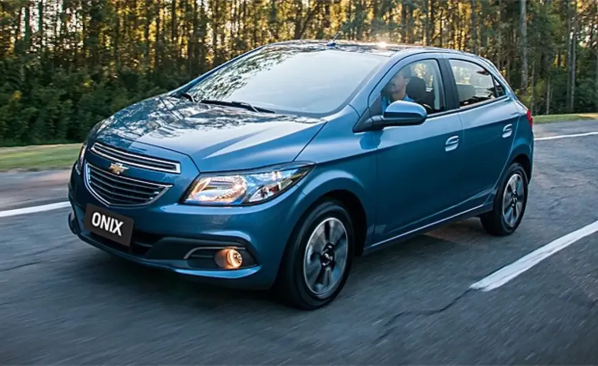 chevrolet onix 2013