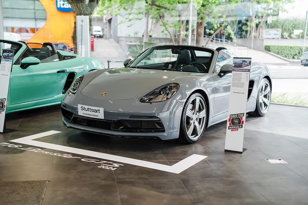 30 set 24 Exposicao de Porsches esportivos com cambio manual na Stuttgart 3