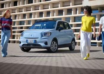 Leapmotor T03 Leapmotor desiste do T03 no Brasil e foca em estreia com SUV elétrico C10, diz site.