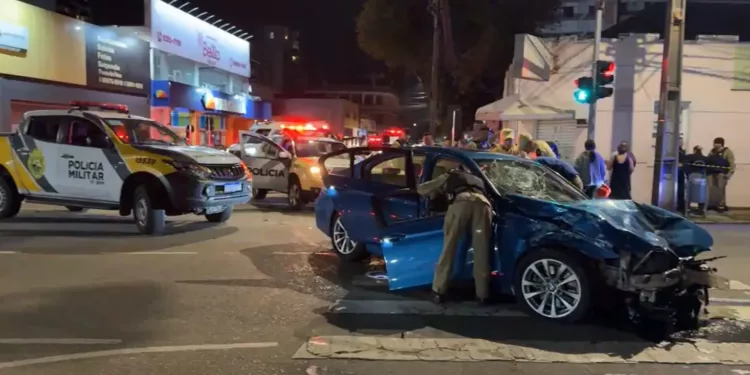 acidente bmw em sao jose dos pinhais