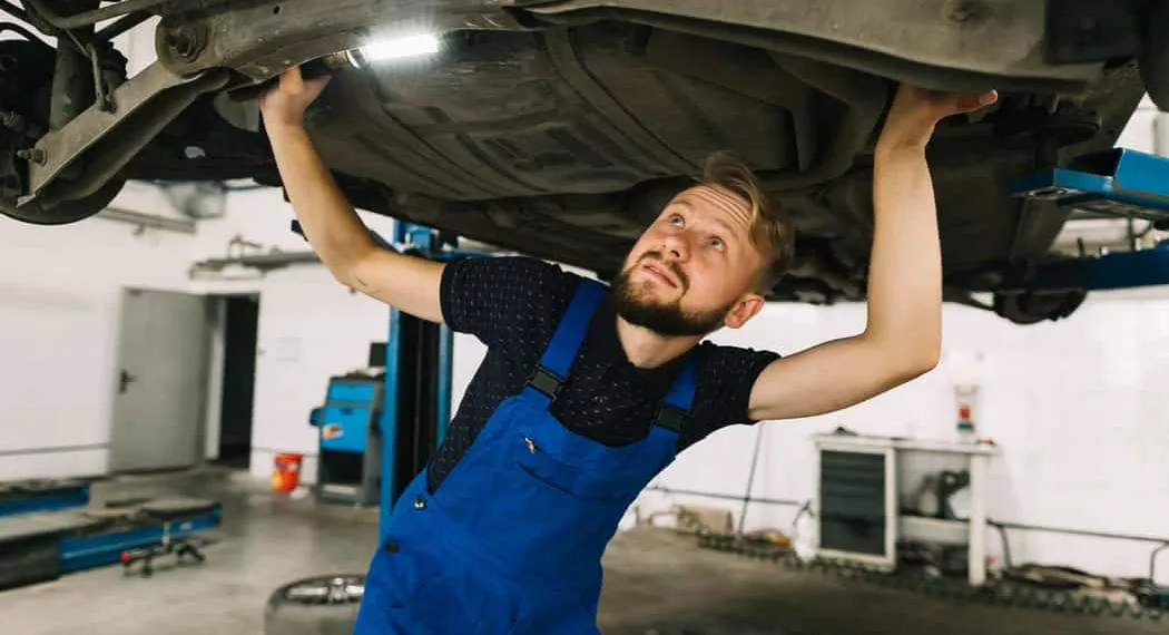 mecanico transmissao 1 Saiba Como Evitar Problemas nos Componentes de Diferentes Modelos de Transmissão