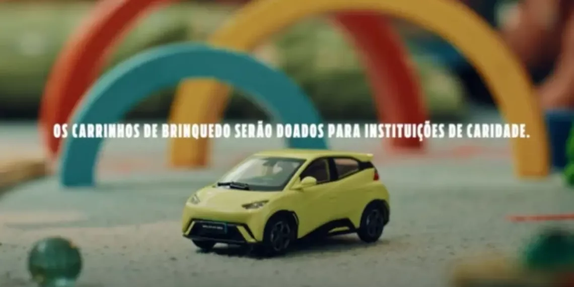 Campanha BYD Carros de Brinquedo Divulgacao e1728582040668 BYD Lança Campanha Inusitada: Troque seu Carro Usado e Carrinho de Brinquedo por Descontos em Veículos Elétricos