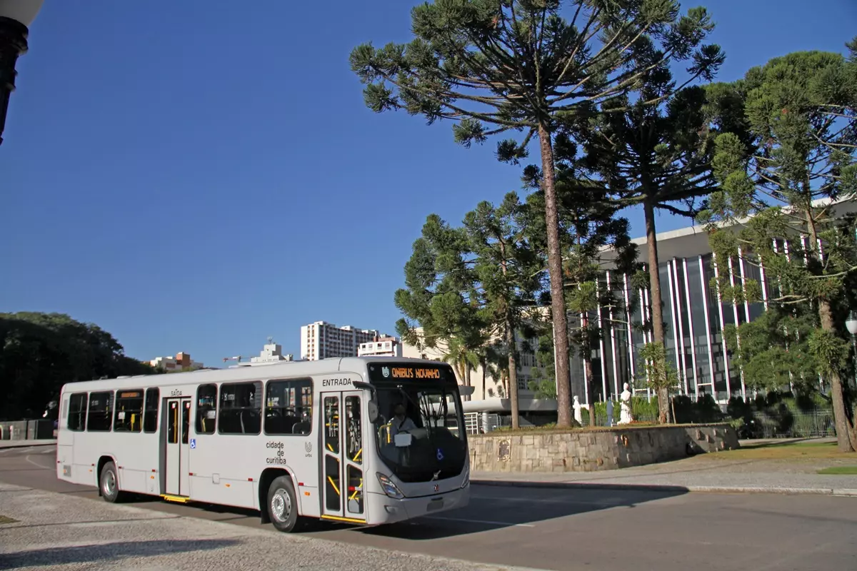 Volvo B320R atuara no sistema ligeirtinho de curitiba 2