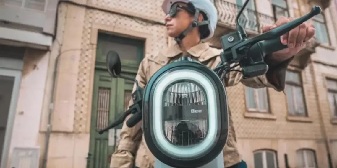 bee2 1 Bee Type 2: A Scooter Elétrica que Une Charme Retrô e Inovação Tecnológica