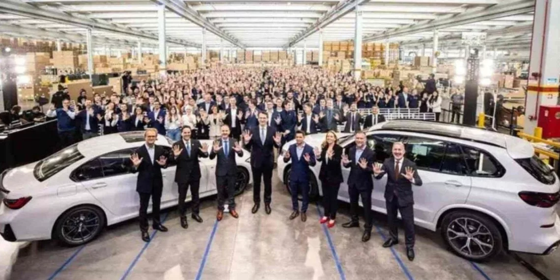 bma 10anos BMW celebra 10 anos no Brasil com investimento bilionário e produção do X5 híbrido