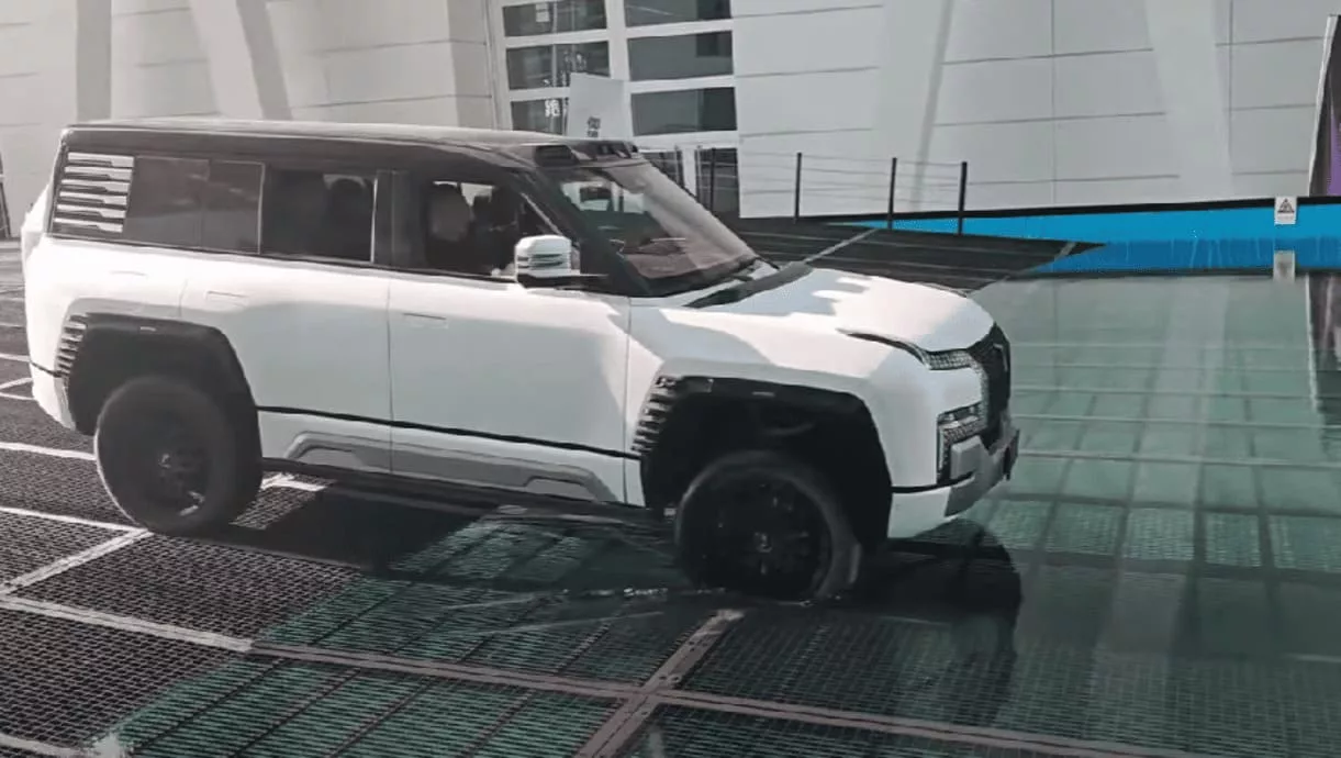 byd agua 1 jpg BYD apresenta SUV elétrico U8 com impressionante capacidade anfíbia: o veículo flutua e supera desafios aquáticos