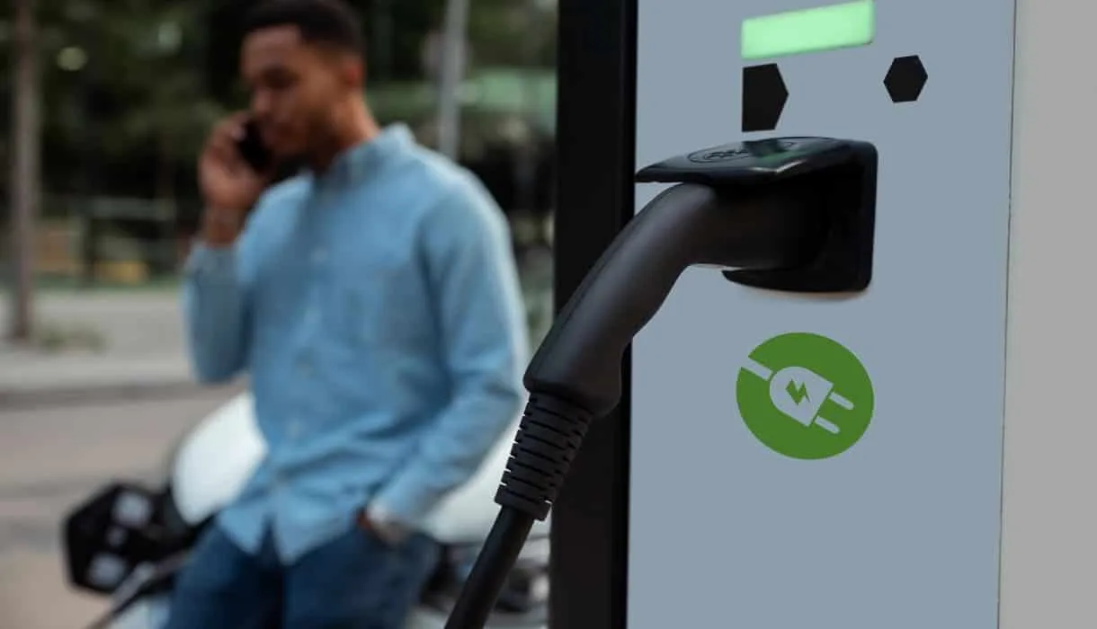 carro eletrico Lubrificantes Específicos: Essenciais para o Desempenho dos Carros Híbridos