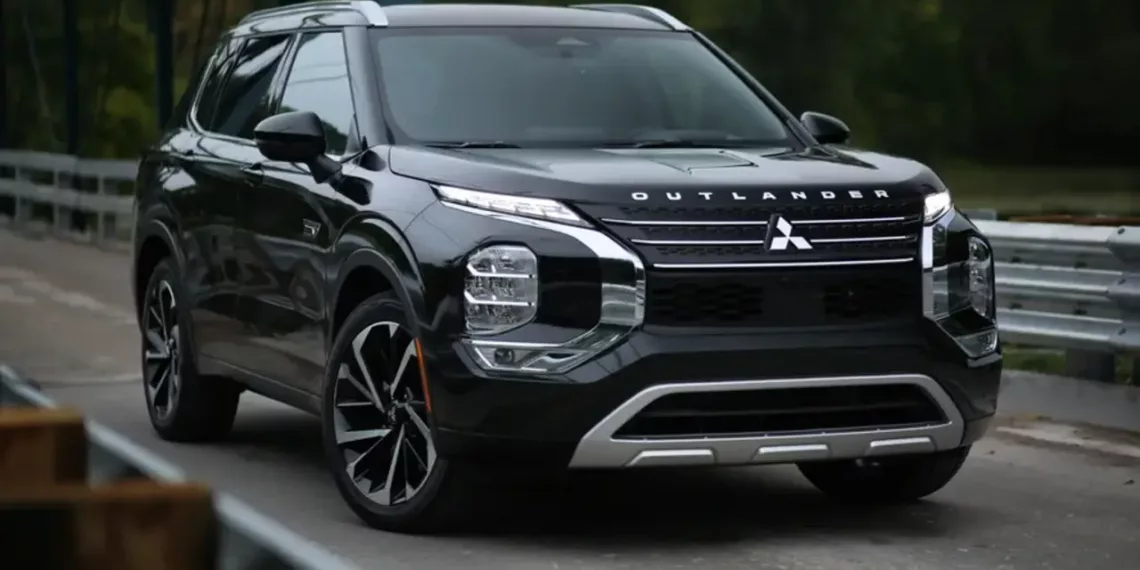 mitsubishi outlander phev 111 Em Podcast, Presidente da HPE Automóveis, confirma que a Mitsubishi Outlander PHEV será lançado no Brasil em 2025.
