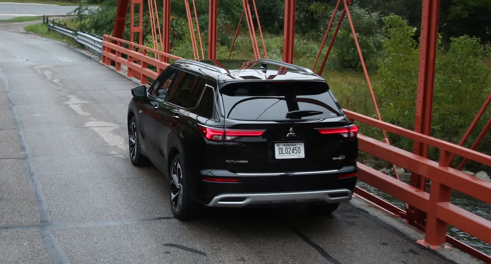 mitsubishi outlander phev