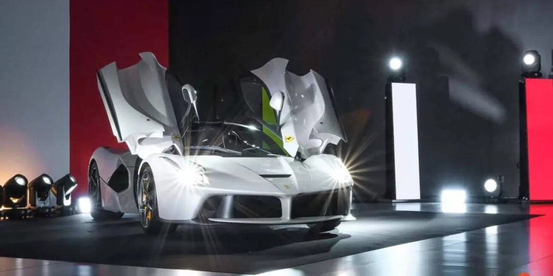 ul ferrari 1 A última Ferrari LaFerrari do mundo está no Brasil e impressiona com seus 963 cv de potência