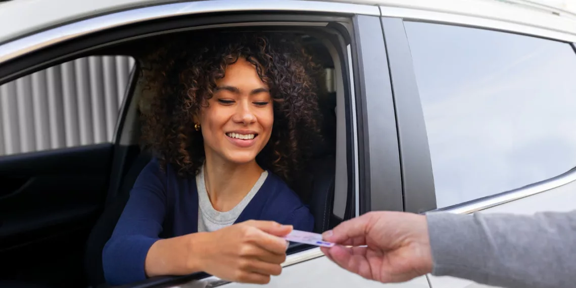 documento veiculo 1 Prazo para Dirigir com a CNH Vencida e Como Renovar sem Complicações