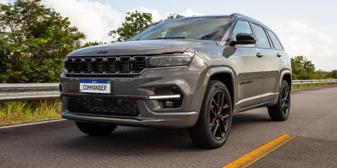 jeep commander blackhawk 2 1 5 SUVs de 7 Lugares que Garantem Conforto e Segurança para Sua Família