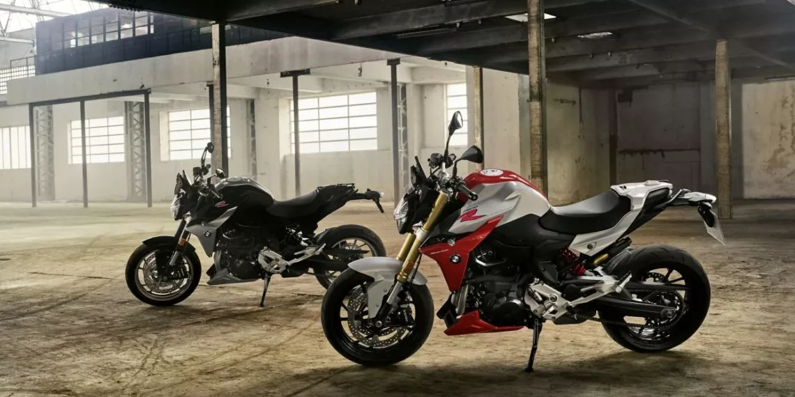 p90373065 highres bmw f 900 r 11 2019 BMW F 900 R e F 900 XR 2025: Mais potência, tecnologia e emoção sobre duas rodas