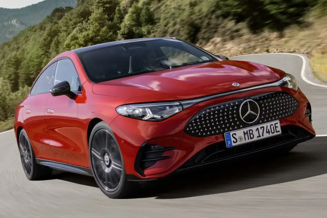 mercedes benz cla 350 4matic with eq technology amg line plus 034903960b80088a e1741969521491 A Mercedes-Benz reinventa o CLA em 2025, lançando versões 100% elétricas e trazendo recursos inovadores.