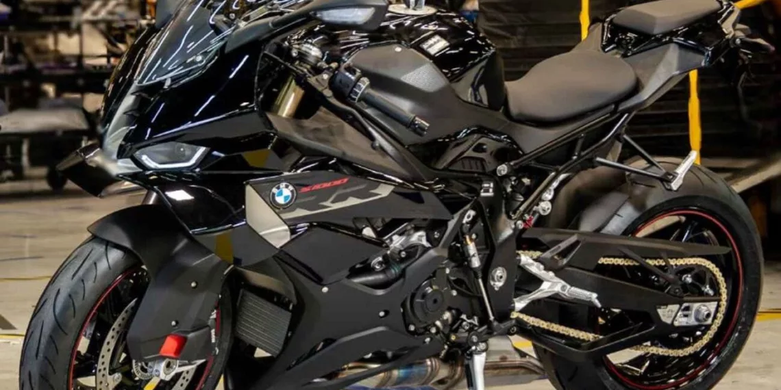 bmw s 1000 rr 2025 1 28042025 63886 960 720 BMW S 1000 RR 2025: esportiva de 210 cv começa a ser produzida no Brasil com foco total em performance