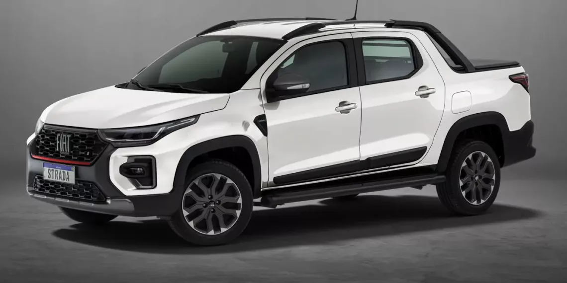 fiat strada ultra@3x Fiat Strada 2025: robustez consagrada e pontos de atenção na picape mais vendida do Brasil
