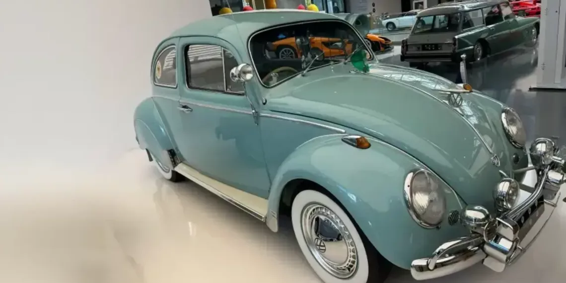 fusca equipado 5 Fusca 1962 com cafeteira, ar-condicionado e 50 acessórios: o clássico brasileiro mais exclusivo já restaurado