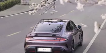 carro xiaomi traseira 1 36286223 Xiaomi SU7 Ultra: polêmica com corte de potência agita o mercado de superelétricos na China