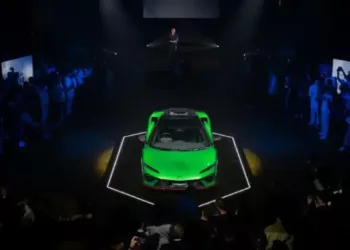 lam temerario franca 1 Novo Lamborghini Temerario é revelado em Paris e redefine o conceito de velocidade com motor V8 híbrido