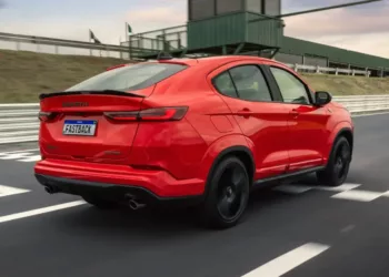 Fiat Fastback Abarth My26 005 Novo Fiat Fastback 2026 aposta em sofisticação: veja preços, versões e tudo o que mudou no SUV cupê