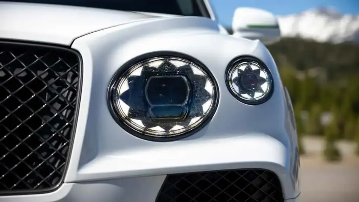 bentley bentayga speed 2025 2 Potência em alta: Bentley aposta no V8 para acelerar mais que o W12