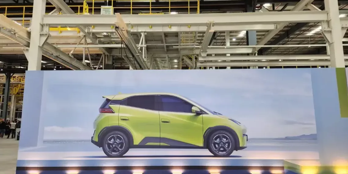 BYD apresenta primeiro veiculo experimental da fabrica de Camacari Sergio Dias 10 Dolphin Mini brasileiro: o marco elétrico que nasceu em Camaçari