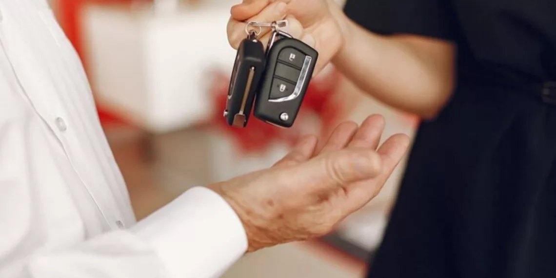 entrega carro Nova lei permite retomada de veículo sem Justiça: o que muda para quem financia um carro?