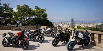 royal enfield confirma guerrilla 450 para o brasil em 2025 Guerrilla 450: Royal Enfield apresenta moto com pegada urbana e motor potente de 40 cv