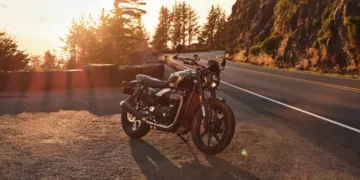 1 acc speedtwin900 my25 000995 jp 1 57877354 Triumph Speed Twin 900 2025 estreia com novo design e mais tecnologia