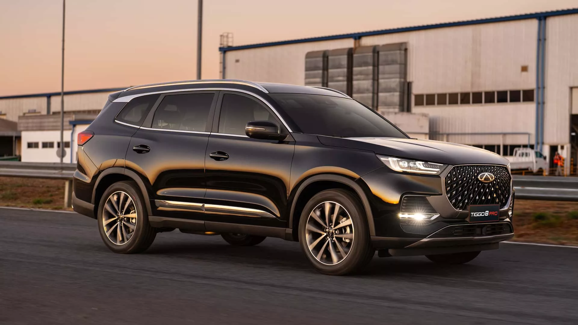 caoa chery lanca o novo tiggo 8 pro 2025 CAOA Chery Tiggo 8 Pro baixa o preço!