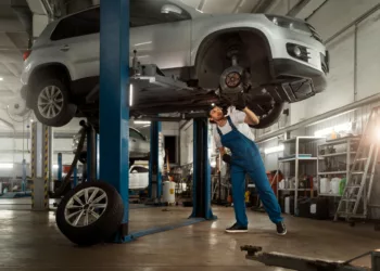 mecanico suspensao Cuidados com a suspensão do carro garantem segurança e conforto