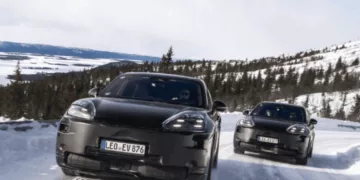 1 cayyy 59153774 Porsche revê futuro elétrico e retoma foco em híbridos com alto desempenho