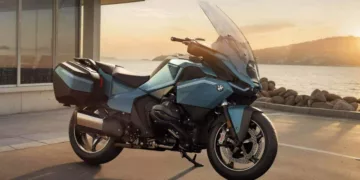 1 dianteira e lateral bmw r 1300 rt 58882687 BMW anuncia R 1300 RT nacional com estreia no Motorrad Fest em Campos do Jordão