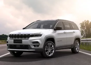 CommanderLongitudeFront Commander 2026 mais barato: Jeep reduz preço e aproxima SUV premium do Compass