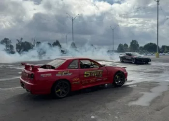 WhatsApp Image 2025 09 17 at 09.50.09 860x645.jpeg Drift e Adrenalina na Ceasa Curitiba: Evento DKBR promete acelerar corações com 150 carros em exposição