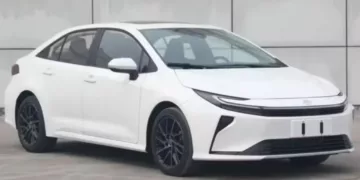 novo toyota corolla china cp Novo Toyota Corolla vaza na China com visual futurista e mais espaço interno