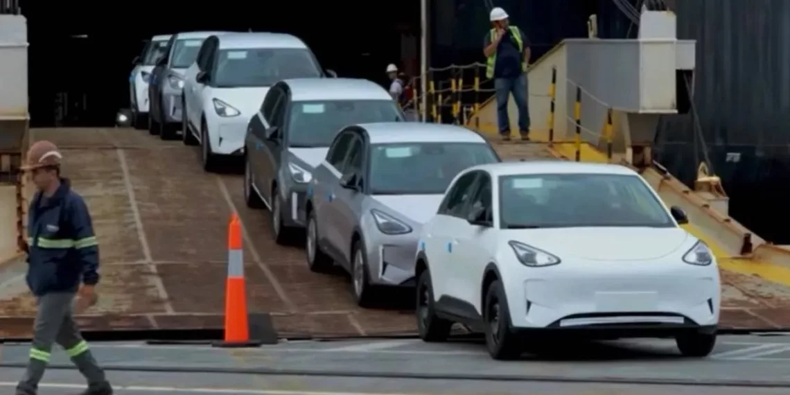 Geely ex2 3 Geely EX2 desembarca em Paranaguá e mira liderança entre os elétricos compactos