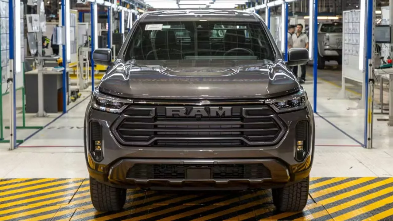 ram dakota frente producao1 Ram Dakota começa a ser fabricada com motor de Rampage