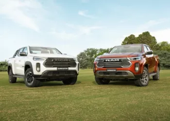 002RamnoSaloNovaDakotaLaramie Ram Dakota Laramie: nova geração estreia com pacote robusto e foco no uso real